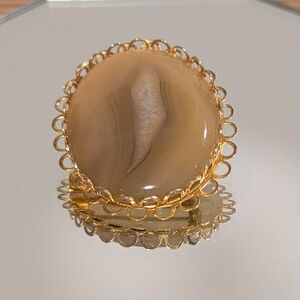 VTG Mid-Century Scalloped Lace-Edge Natural Agate Brooch Pin